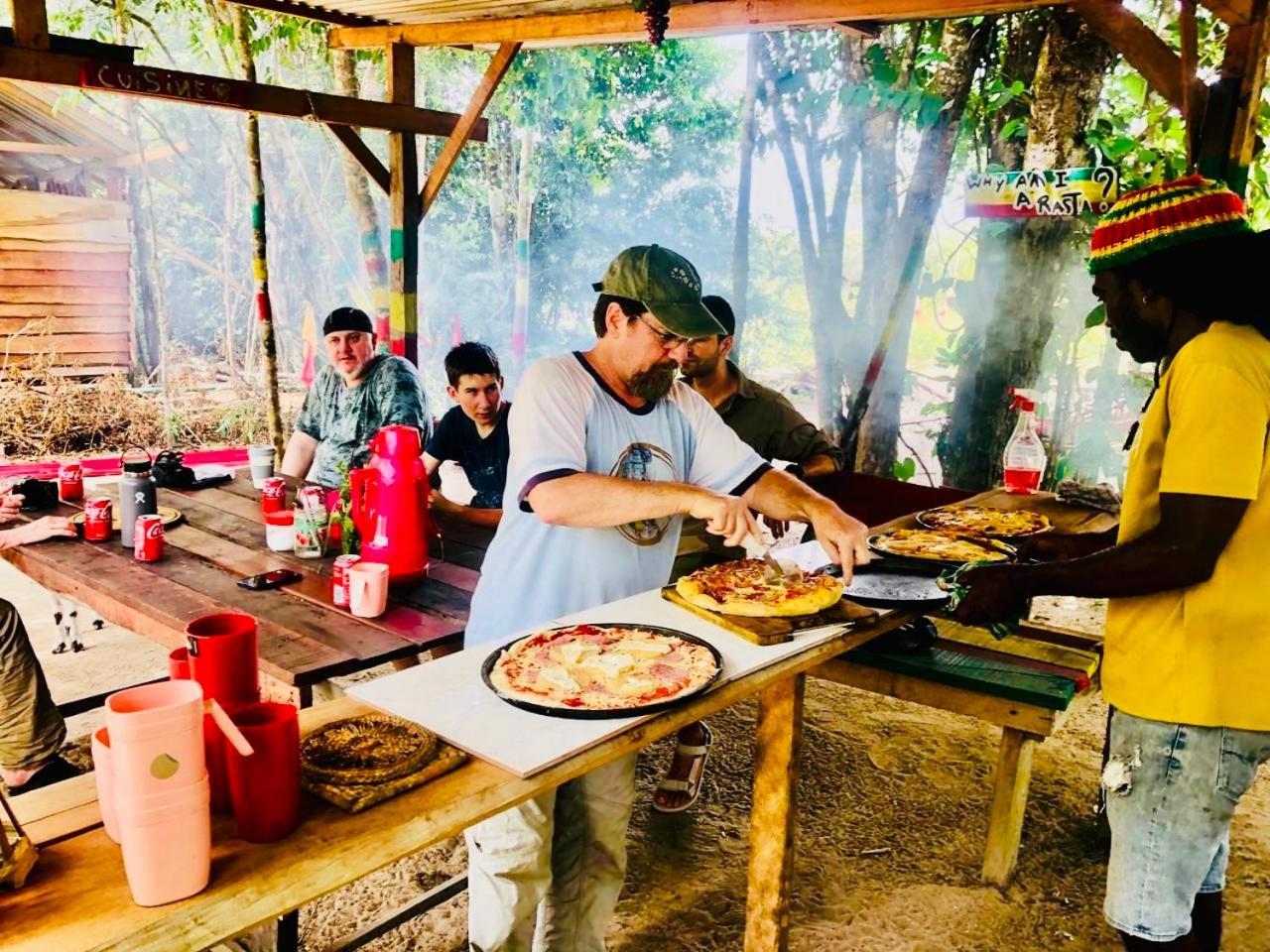 Land Of Promise - Reggae Bar & Eco Village Zanderij 外观 照片