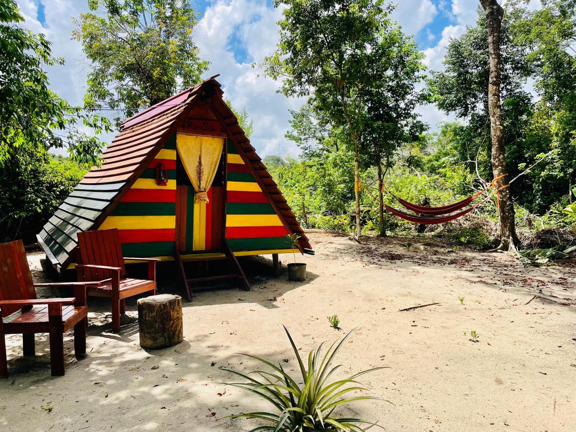 Land Of Promise - Reggae Bar & Eco Village Zanderij 外观 照片